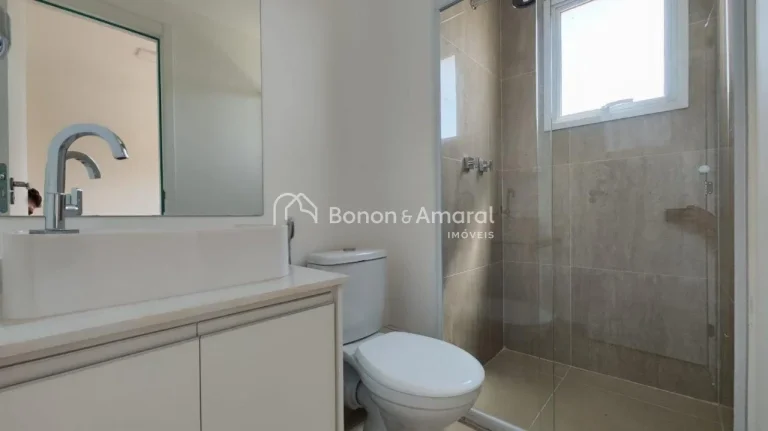 Imagem Descubra este aconchegante apartamento com 2 dormitórios, sendo 1 suíte, sala ampla para dois ambi...