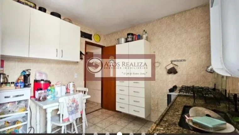 Imagem Vendo sobrado de 4 Dorms, com 180m², R$: 650k, Imóvel bem localizado próximo a estação autódromo de Interlagos.