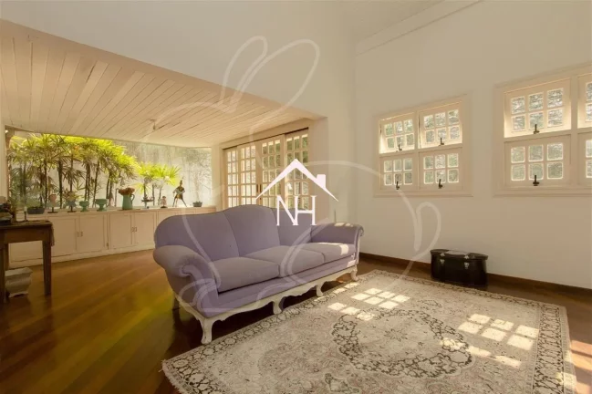 Imagem casa em condomínio fechado, condomínio de casas , casa com piscina, churrasqueira, vaga coberta, 4 suítes, portaria, segurança, casa