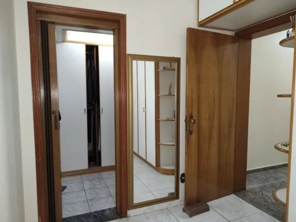 Imagem Imperdível casa à venda em São Paulo-SP, Vila Londrina: 5 quartos, 3 suítes, 7 banheiros, 5 vagas de garagem, 450m².