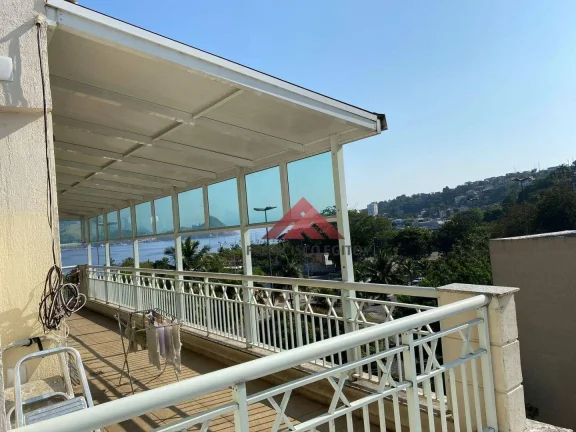 Imagem Cobertura, 3 quartos, 3 suítes, 2 vagas à venda, 216 m²