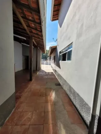 Imagem Sobrado 266m², 3 Dormitórios, sendo 1 suíte, 5 vagas, Cômodos Grande, Recém Reformada, Escritório, Churrasqueira, Na Suíssa, Ribeirão Pires