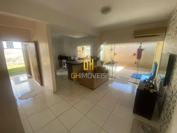 Imagem Excelente oportunidade, pra quem procura espaço e ótima localização. 
Terreno com 375m², e 140 ...