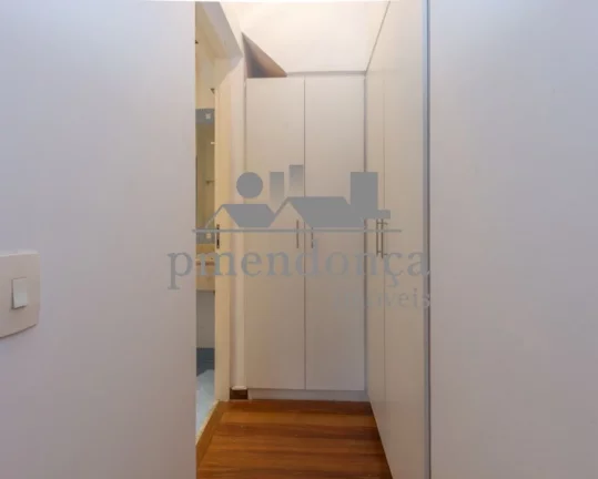 Imagem Cobertura triplex à venda na Vila Madalena, com 2 suítes e 03 vagas, 280m²