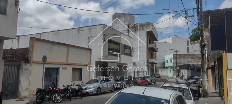 Imagem Casa à Venda - Com 03 Quartos - Centro - Mantena - MG
