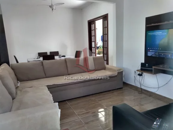 Imagem Casa Independente c/ 3 Qtos (1 Suíte ) 300 Mts Praia Peró