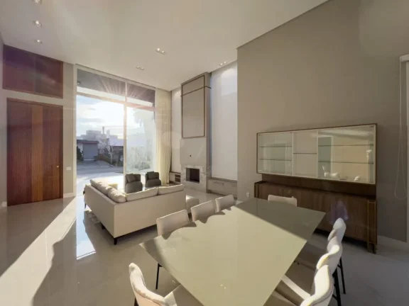 Imagem Casa em Condominio 4 Dormitórios - Bairro --