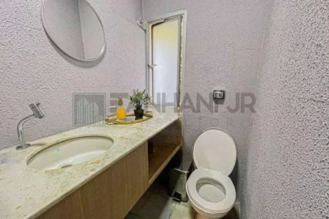 Imagem Casa Comercial à Venda/Locação em São Paulo-SP, Jardim América: 6 salas, 4 banheiros, 4 vagas, 350m²!