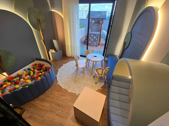 Imagem Apartamento vista mar com 3 suítes e 3 vagas de garagem no Centro de Itapema