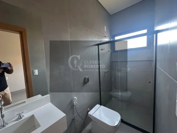 Imagem Casa nova com 3 suítes e área de lazer completa no Portal Aroeira