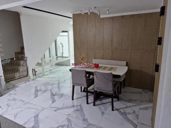 Imagem Sobrado à venda em São Paulo, Conjunto Residencial Vista Verde, com 3 quartos, 250m²