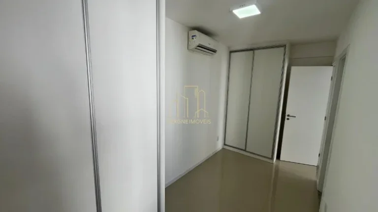 Imagem Apartamento à venda na Pituba, Alameda Catania: 2 suites, 2 salas, 3 banheiros, 2 vagas de garagem, 84,00 m² de área.