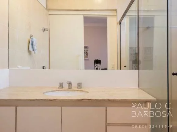 Imagem Santa Cecília Venda - 4 dormitórios (2 suítes) - 2 vagas - 270 m²