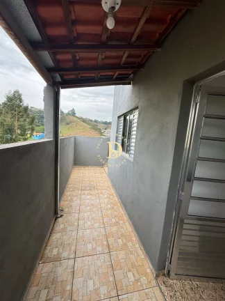 Imagem Casa - Jd. República - 2 Dormitórios - 1 vaga de garagem - 78m²