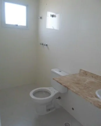 Imagem Apartamento à venda no Guarujá na Praia das Pitangueiras.