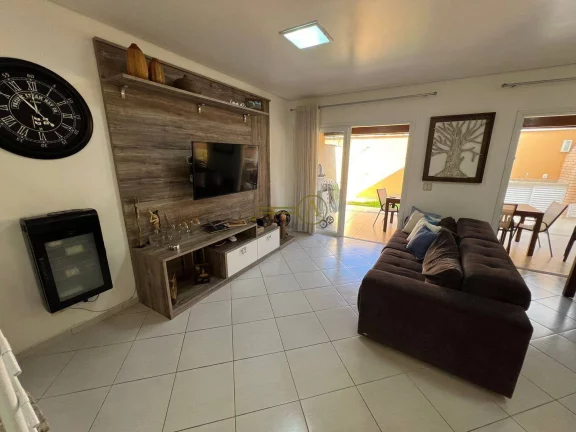 Imagem Tríplex alto padrão à venda condomínio fechado frente mar porteira fechada