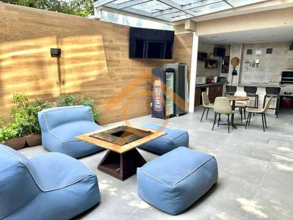 Imagem Casa de Luxo no Condomínio Vila das Magnólias: 4 quartos, 3 suítes, 2 salas, 2 vagas na Jardim Prudência, SP. Aproveite!