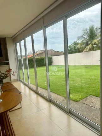 Imagem Casa com 3 dormitórios à venda, 275 m² por R$ 3.500.000,00 - Vila de Furnas - Itumbiara/GO