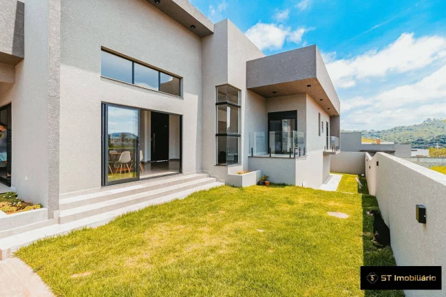 Imagem Casa térrea à venda em Condomínio na região de Atibaia - R$1.590.000!