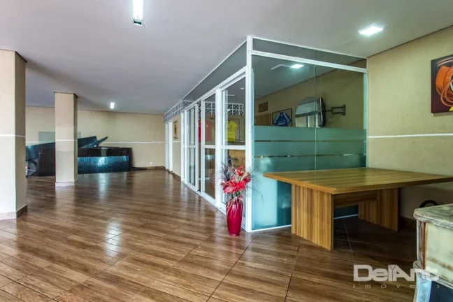 Imagem Casa Residêncial em estilo Neoclássico - Bairro Rebouças - 432,00m2 - R$ 1.800.000,00