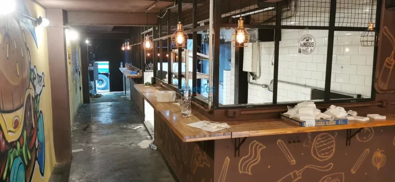 Imagem Aluguel de Ponto Comercial em Santo Amaro - 250m² por R$5000