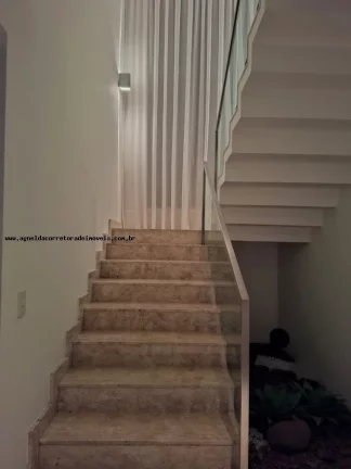 Imagem Casa em Condomínio para Venda, Candelária, 5 dormitórios, 4 suítes, 6 banheiros, 6 vagas