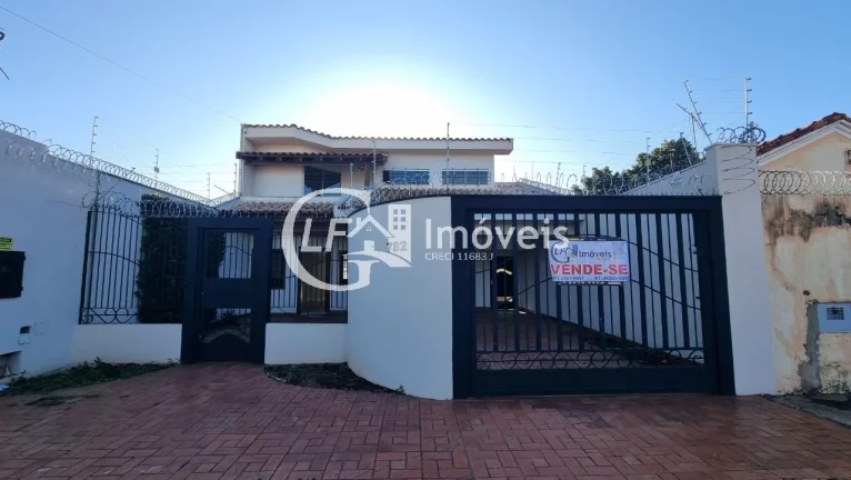 Imagem Excelente Sobrado em Localização Privilegiada ? Próximo à Av. Fábio Zahran