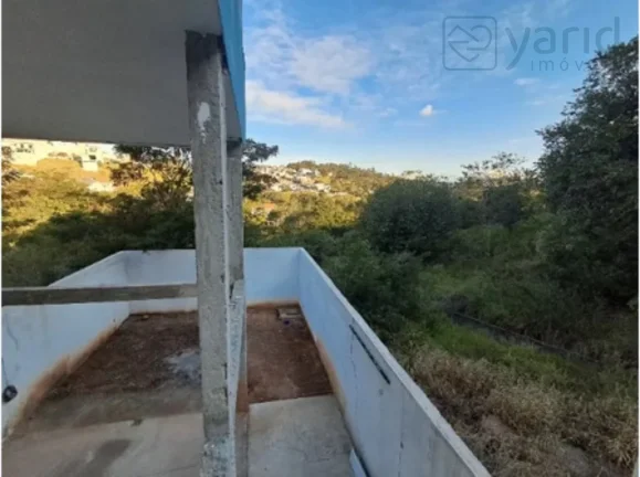 Imagem Imperdível oportunidade: Casa à venda em Jundiaí-SP, bairro Jardim Vale Verde - 2 quartos, 1 sala, 1 banheiro, 3 vagas, 120m².