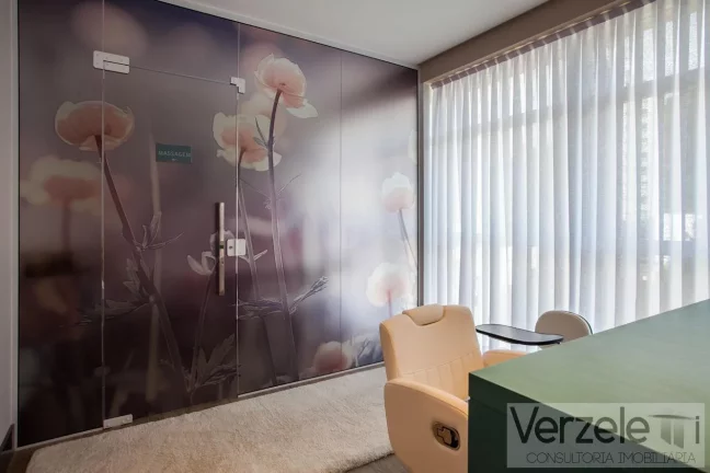 Imagem Apartamento 4 ou + dormitórios para Venda em Balneário Camboriú / SC no bairro Pioneiros