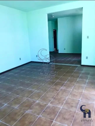 Imagem Casa para Venda em Salvador, Piatã, 8 dormitórios, 4 banheiros, 4 vagas