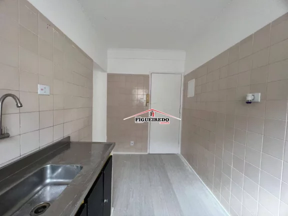 Imagem Kitnet com 1 dormitório à venda, 32 m² por R$ 215.000,00 - Boqueirão - Praia Grande/SP