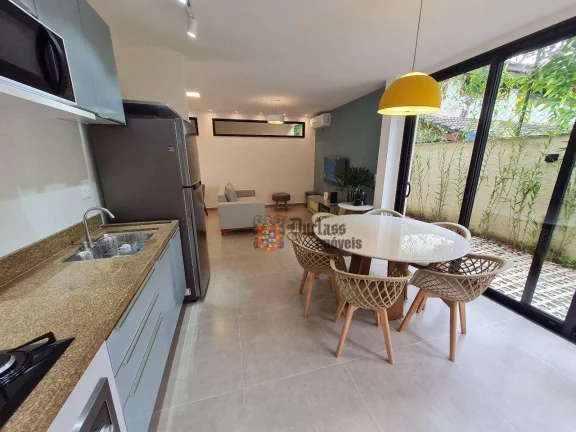 Imagem Sobrado com 3 dormitórios à venda, 206 m² por R$ 2.300.000,00 - Praia de Camburí - São Sebastião/SP