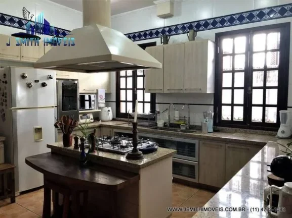 Imagem CASA Clássica e maravilhosa! 3 suítes, linda vista e casa hóspedes!