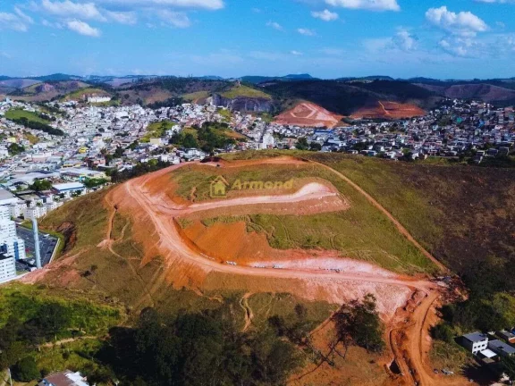 Imagem Lote à venda em Juiz de Fora, Benfica, 300m2