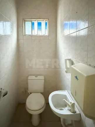 Imagem Clínica no centro de Petrolina à venda, 04 salas podendo expandir, planejados.