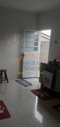 Imagem Casa recém-reformada com 134 m² de área útil. 
2 dormitórios, sendo 1 suíte, sala para dois am...