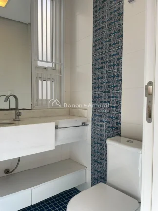Imagem Casa comercial para locação com salão, 3 salas, elevador, 208 m² no Cambuí