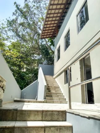 Imagem Casa pé na água, condomínio península, enseada.