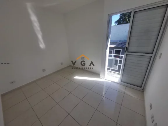 Imagem Sobrado para Venda em São Paulo, Itaquera, 2 dormitórios, 1 banheiro, 1 vaga