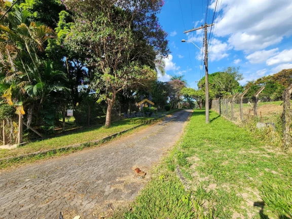 Imagem Chácara no Condomínio Quintas da Jangada I - Sarzedo/MG.