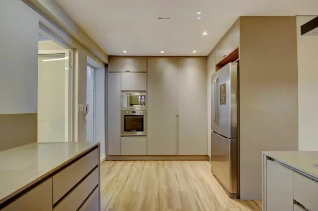Imagem Diferenciado com 4 dormitórios à venda sendo 4 suítes, 288 m² por - R$ 12.900.000,00 - Centro - Bal. Camboriú/SC