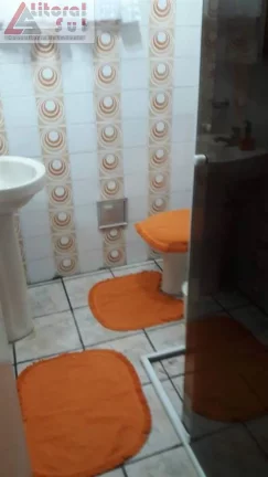 Imagem Apartamento à venda na Guilhermina, Praia Grande-SP: 1 quarto, 1 sala, 1 banheiro e vaga de garagem. Confira!