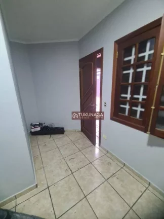 Imagem Sobrado com 4 dormitórios para alugar, 500 m² por R$ 6.200,00/mês - Jardim Santa Mena - Guarulhos/SP