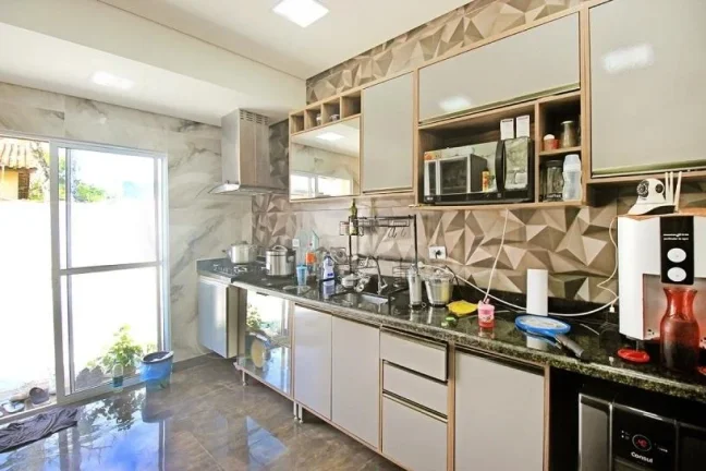 Imagem Casa para Venda em Itanhaém, Jardim Lindomar, 3 dormitórios, 1 suíte, 1 banheiro, 4 vagas