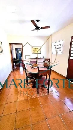 Imagem AMPLA CASA COM CHURRASQUEIRA E QUINTAL