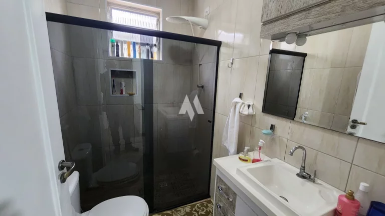 Imagem Venda de Casa/Sobrado no Embaré, Santos - Oportunidade Única em Localização Privilegiada