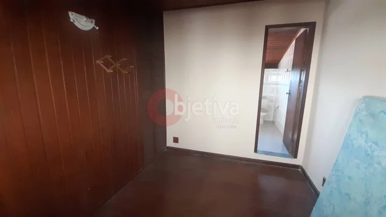 Imagem Casa tríplex a venda em condomínio com 3 quartos no Peró - Cabo frio