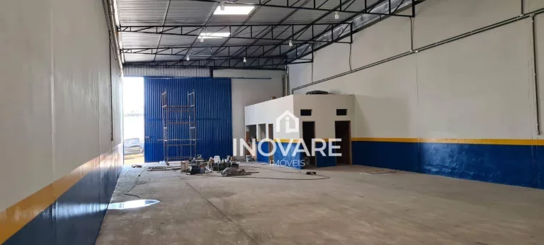 Imagem Galpão para alugar, 297 m² por R$ 3.500,00/mês - Karfan - Itumbiara/GO