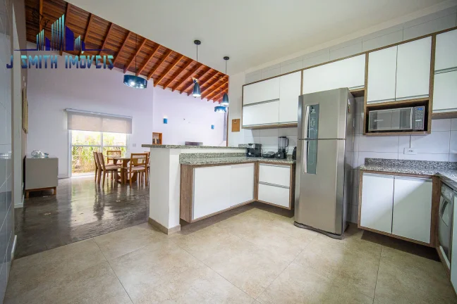 Imagem Casa com 3 dormitórios, sendo 1 suíte para venda - Impecável