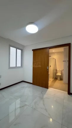 Imagem Apartamento de Alto Padrão 4 quartos no melhor da Praia da Costa no Ed. São Migu